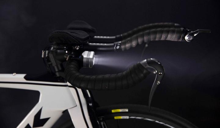 Actual product image knog. Blinder Road 250 + Road R70 Twinpack lighting set