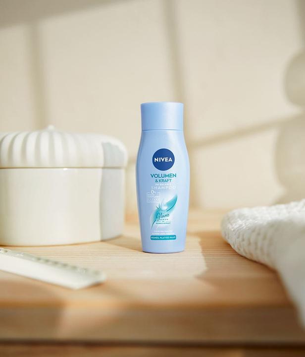 Actual product image NIVEA Volume & Strength pH-Balance Mini (50 ml, Liquid shampoo)