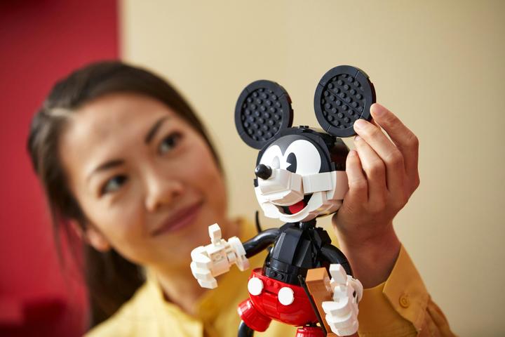 Actual product image LEGO Mickey Mouse and Minnie Mouse (43179, LEGO Disney, LEGO Rare Sets)