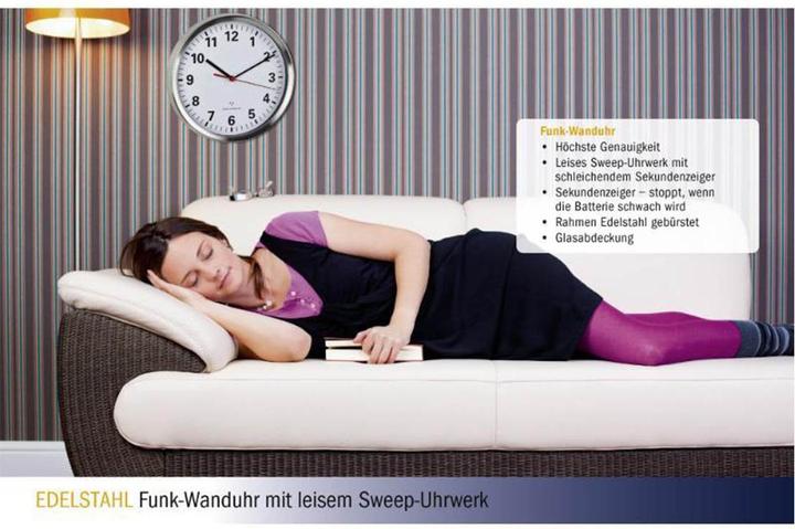 Produktbild TFA Funk-Wanduhr (22 cm)