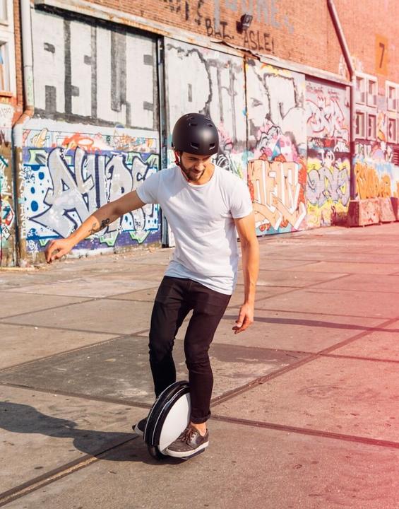 Produktbild Segway-Ninebot One S2 (24 km/h, 30 km, 500 W)