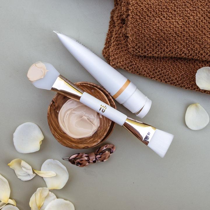 Actual product image YÙ Beauty Double brush masks (Primer)