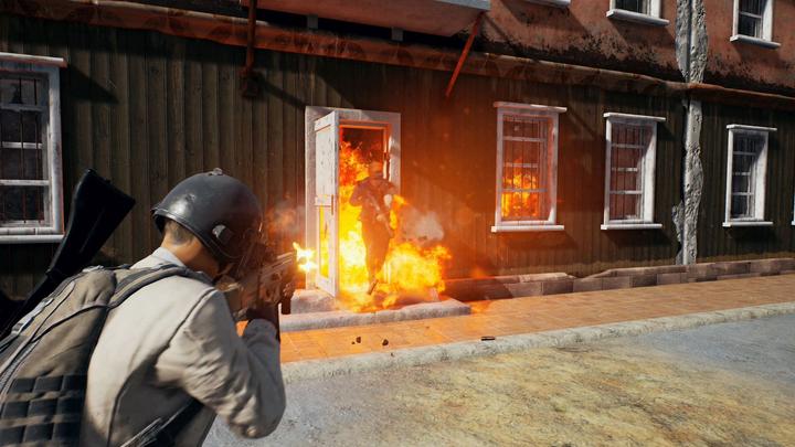 Actual product image Microsoft Playerunknown's Battlegrounds (PUBG) (Xbox One X, Xbox Series X, Multilingual)