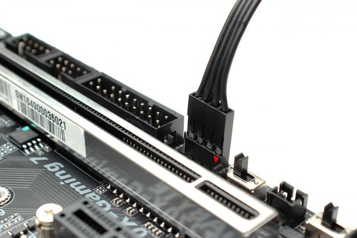 EKWB EK-XRES 140 Revo D5 RGB PWM