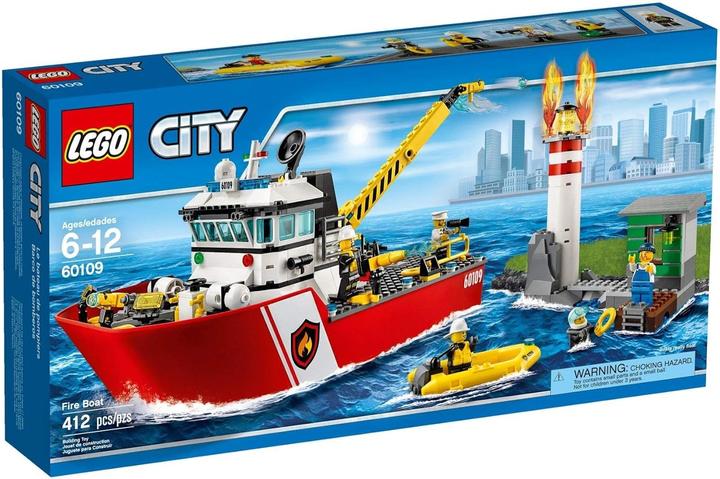 Actual product image LEGO City Brandweerboot - 60109 (60109, LEGO City)