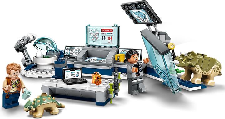Actual product image LEGO Dr. Wu's lab: Outbreak of baby dinosaurs (75939, LEGO Jurassic World)