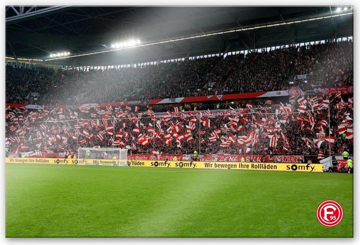 Immagine prodotto Fortuna Düsseldorf Tifosi della Fortuna (150 x 100 cm)