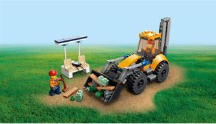 Actual product image LEGO 60385 Wheel loader (60385, LEGO City)