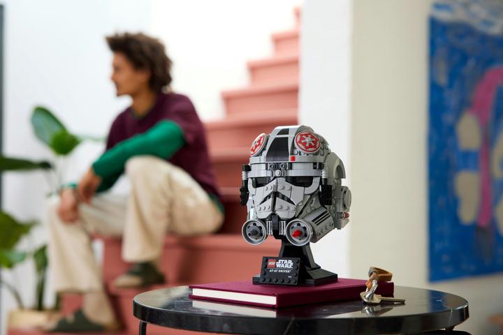 Actual product image LEGO 75429 AT-AT Pilot Helm (75429, LEGO Star Wars)