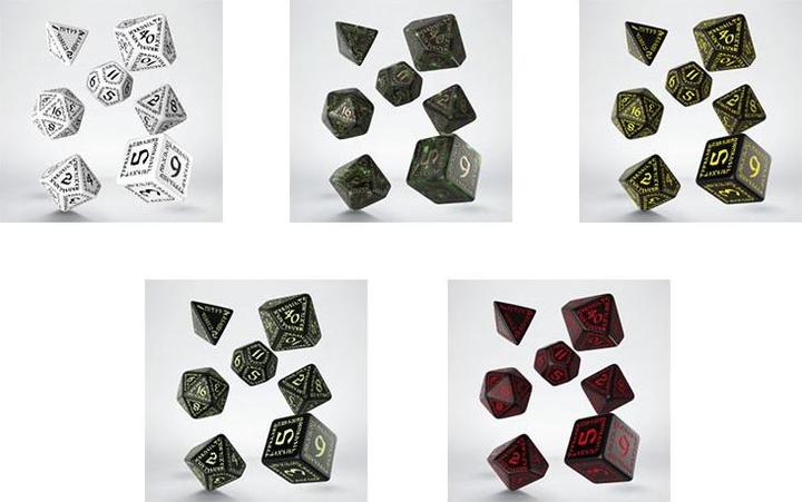 Actual product image Q Workshop SRUN98 - RuneQuest Dice Set, bottle-green & gold (7)