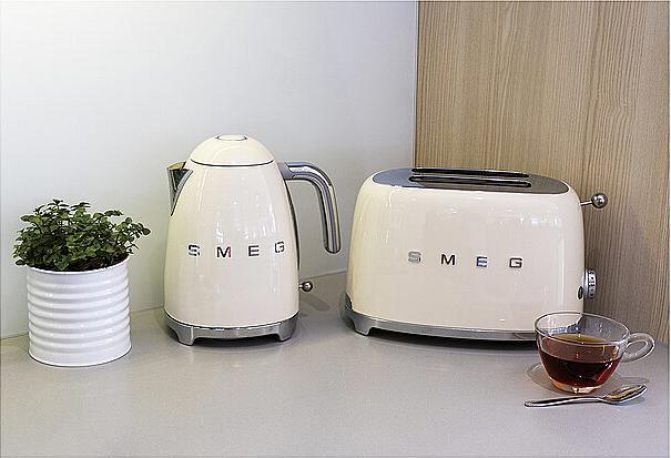 Image du produit Smeg 50's Style Compact