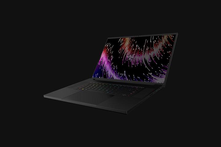 Produktbild Razer Blade 18 (18", Intel Core i9-13950HX, 32 GB, 1000 GB, US)