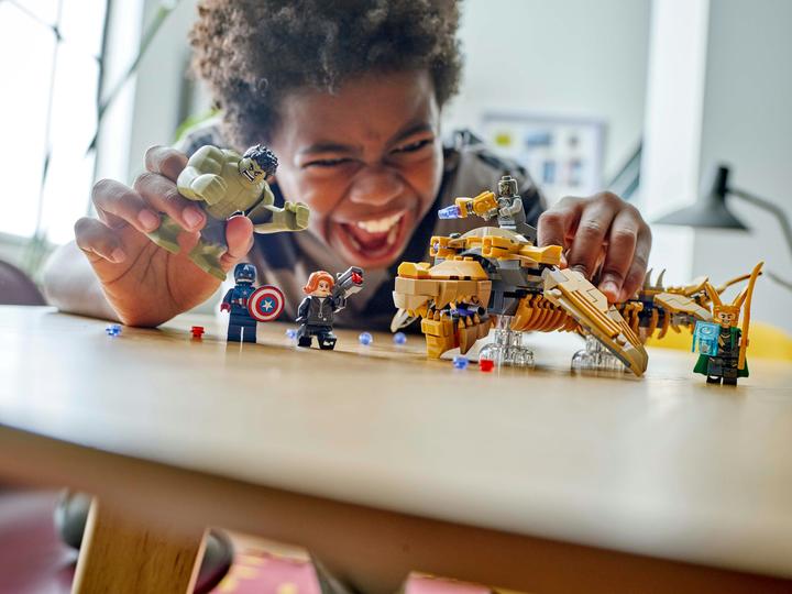 Actual product image LEGO Marvel Super Heroes Avengers vs. Leviathan (76290, LEGO Marvel)