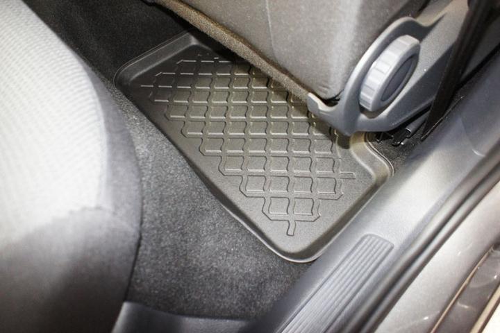 Actual product image Aristar 3D All Weather Floor Mats for Seat Ateca / Skoda Karoq from 2016 until today (1 set of 3 doormats)