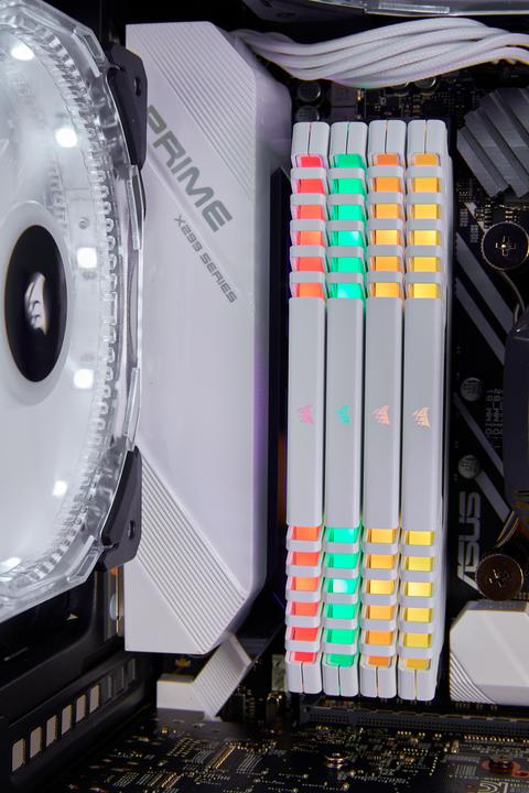 Actual product image Corsair DDR4 Vengeance RGB LED (2 x 8GB, 3000 MHz, DDR4-RAM, DIMM)