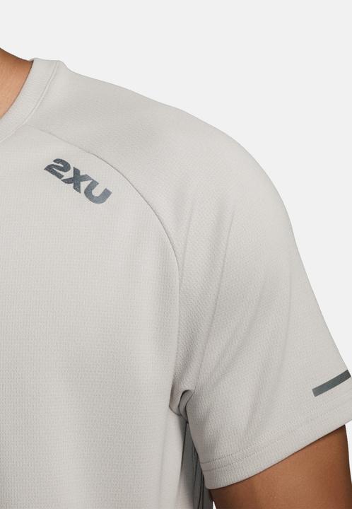 Actual product image 2XU Aero Tee (L)