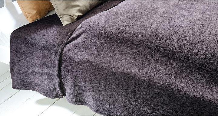 Actual product image Wilson Gabor XXL luxury cuddly blanket made of microfiber (220 x 240 cm)