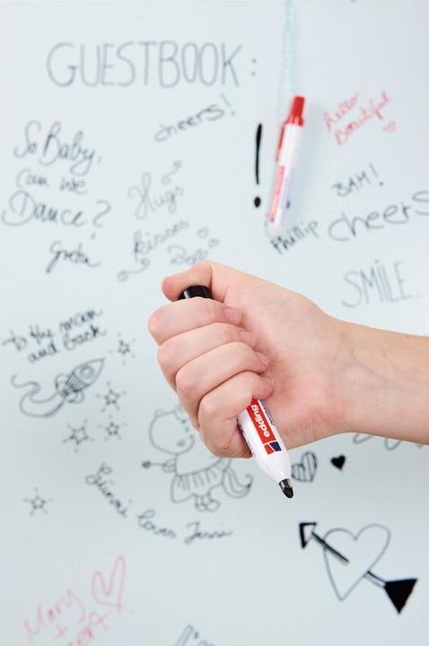 Produktbild Edding Permanent Marker 11 schwarz (Schwarz, 3 mm, 1 x)