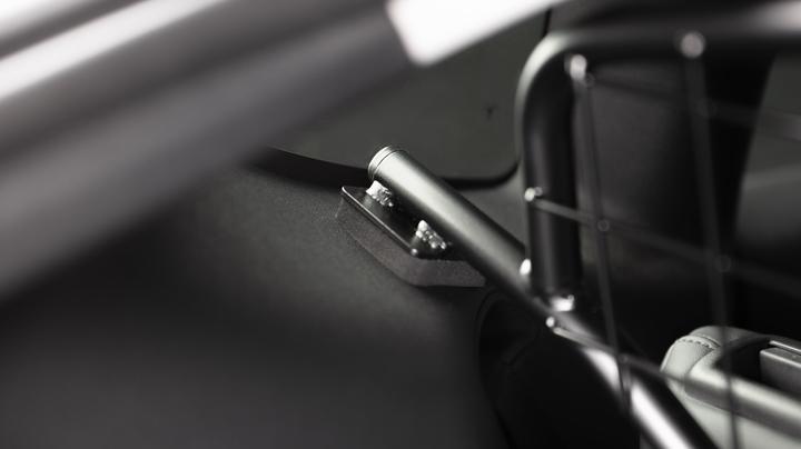 Actual product image Guardsman Hundetrenngitter für das Tesla Model Y