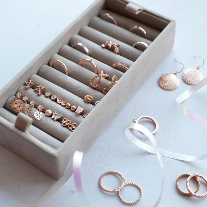 Actual product image Stackers Ring Roll
