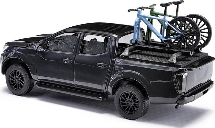 Actual product image Busch 53724 H0 PKW Modell Nissan Navara mit zwei Bike