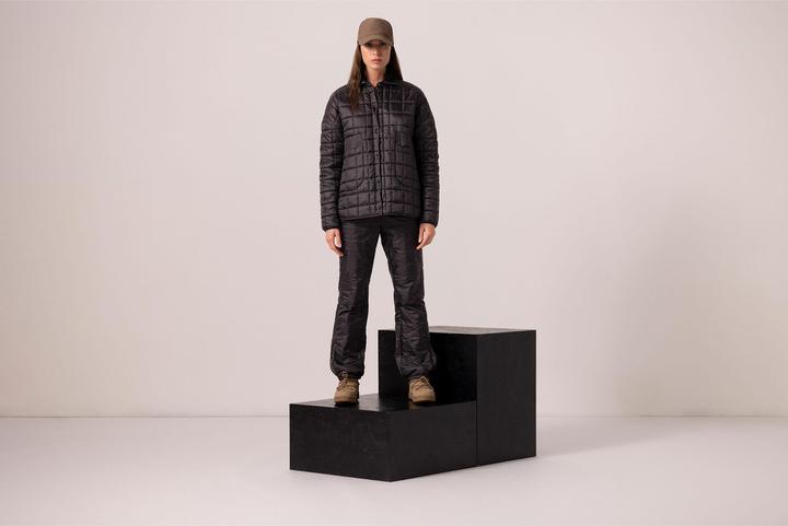 Actual product image Jeanne Baret Clarence (S)