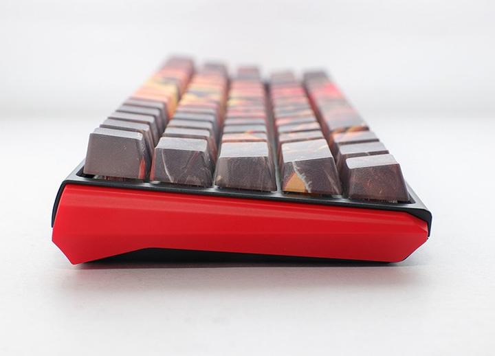 Image du produit Ducky x Doom One 3 SF Clavier de jeu, RGB LED - MX-Silent-Red (DE, Filaire)