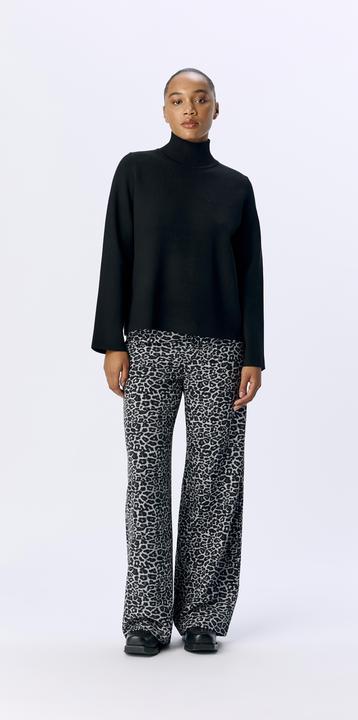 Actual product image Object Leoprint trousers with wide leg (36)