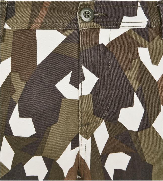 Actual product image Urban Classics Geometric Camo Stretch Twill Cargo Pants (30)