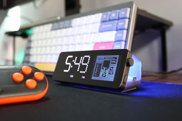 Actual product image Vobot D1 (USB-C, 7 Ports)