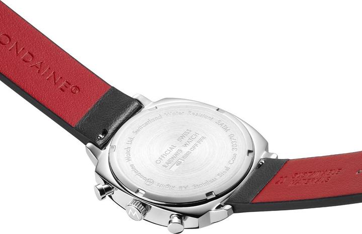 Actual product image Mondaine Grand Cushion (Chronograph, 41 mm)