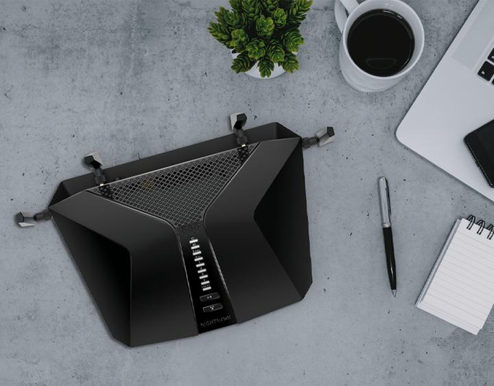 Produktbild Netgear RAX50 Nighthawk AX6