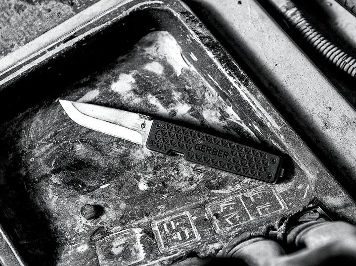 Actual product image Gerber Gear pocket square (7.62 cm)