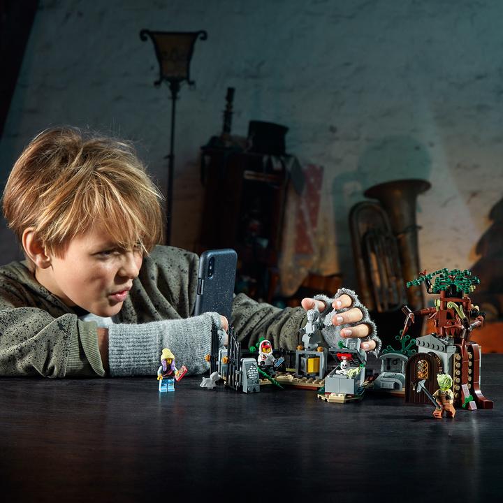 Produktbild LEGO Geheimnisvoller Friedhof (70420, LEGO Hidden Side)