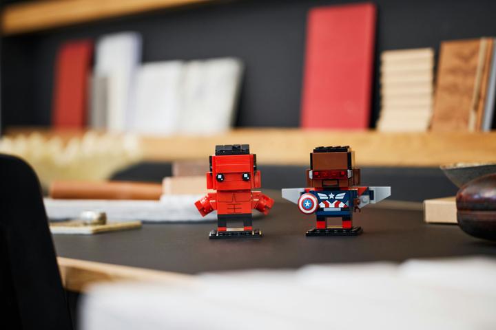 Immagine prodotto LEGO BrickHeadz Super Heroes Captain America & Red Hulk (40668, LEGO Brickheadz)