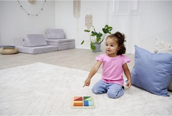 Actual product image Eichhorn EH Montessori Shapes Puzzles (12 pieces)