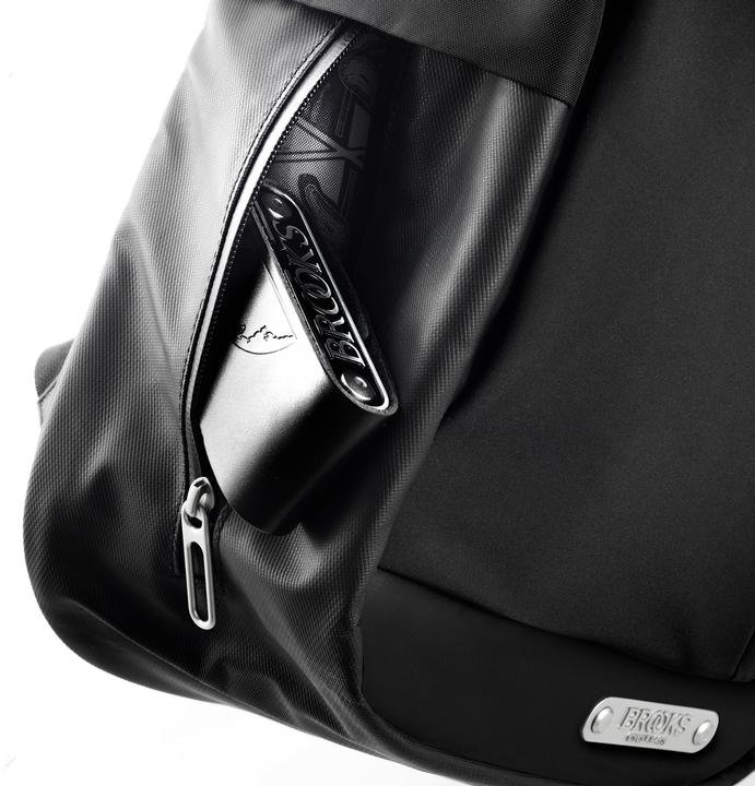 Actual product image Brooks England Pitfield Backpack 24/28l (28 l)