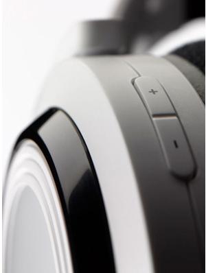 Actual product image AKG K935 (8 h, Wireless)