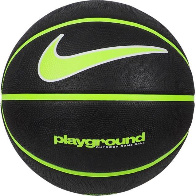 Nike Basketball für den Alltag auf dem Spielplatz