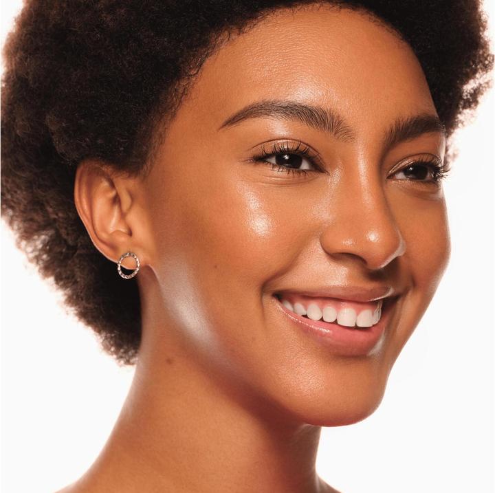 Immagine prodotto essence BABY GOT BRONZE shimmering bronzer (10 Ora d'oro, Bronzer, 5.50 g)