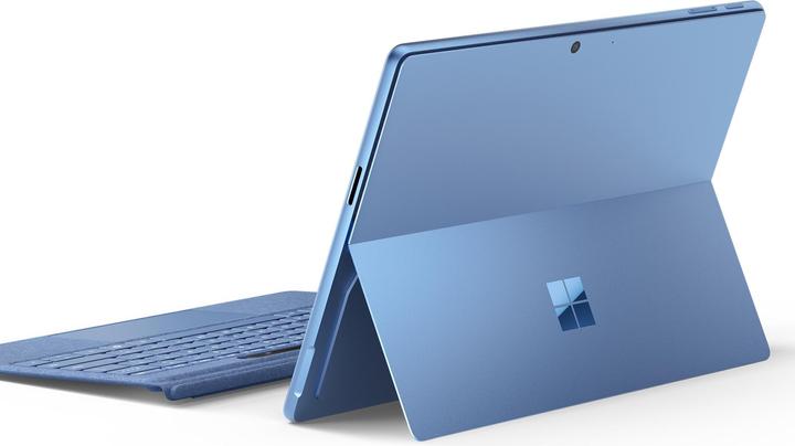 Actual product image Microsoft Surface Pro – Copilot+ PC (mit Netzteil) – 11. Edition (13", Snapdragon X Plus X1P-64-100, 16 GB, 512 GB, Without keyboard layout)