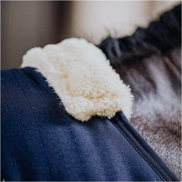 Actual product image Kentucky Horsewear Classic 200g stable rug (125 cm)