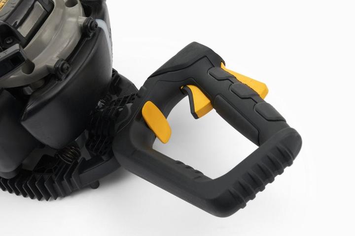 Actual product image Alpina Maschinen ALPINA AHT 555 petrol hedge trimmer (Gasoline hedge trimmer)