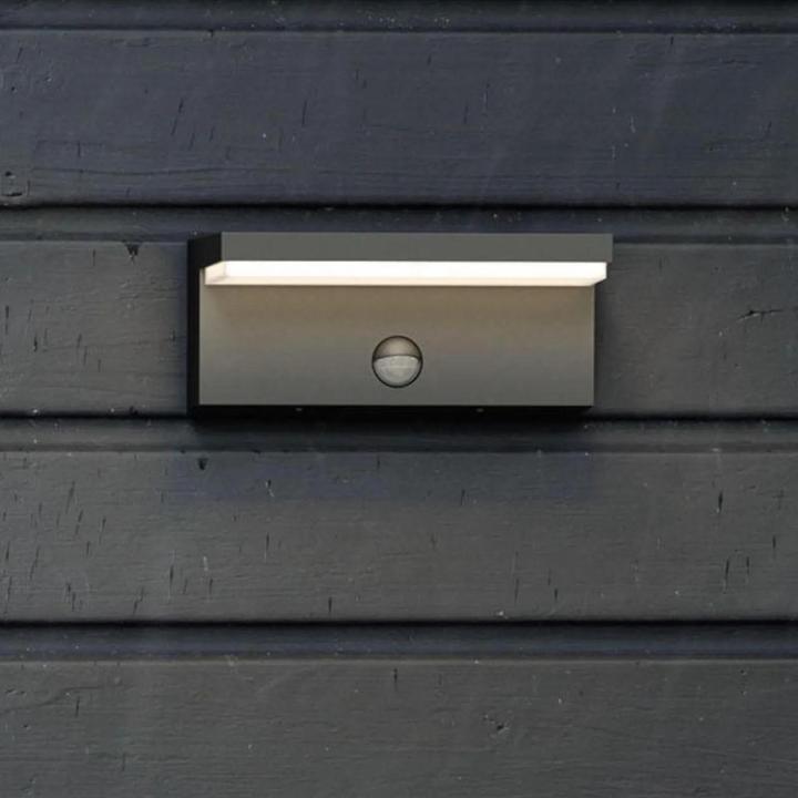 Immagine prodotto Philips Bustan (800 lm, IP44)