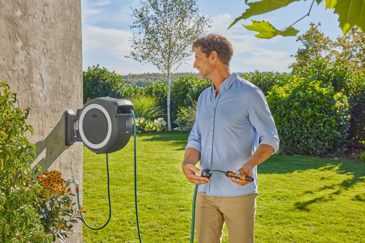 Actual product image Gardena PowerRoll XL 18V white 35 m cordless wall-mounted hose box (35 m)
