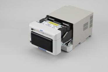 Produktbild DNP Duplex-Fotodrucker DS820DX (Schwarz-Weiss)