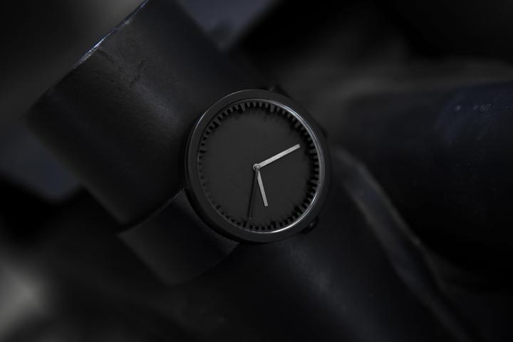 Image du produit Leff Amsterdam Tube D (Montre analogique, 42 mm)