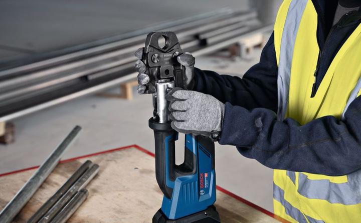 Produktbild Bosch Professional Akku-Presswerkzeug GPT 18V-19