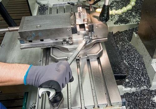 Produktbild HAZET Ring-Maulschlüssel ∙ extra lang ∙ schlanke Bauform 600LG-27 ∙ Aussen Doppel-Sechskant-Traction… (27 mm)