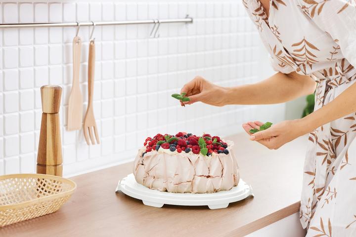 Actual product image Rotho Cake Bell XL FRESH